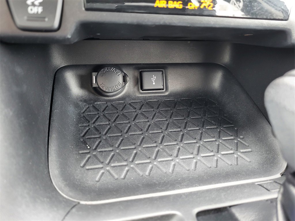 Used 2020 Toyota RAV4 XLE image 17