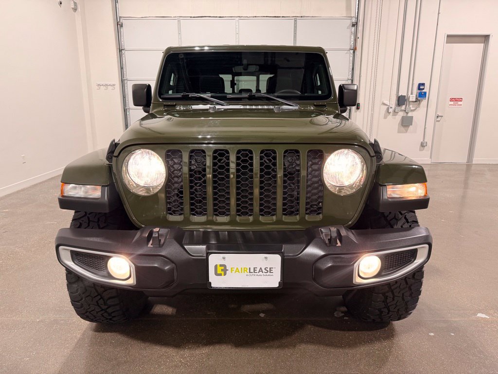 Used 2023 Jeep Gladiator Sport AWD/4WD image 2