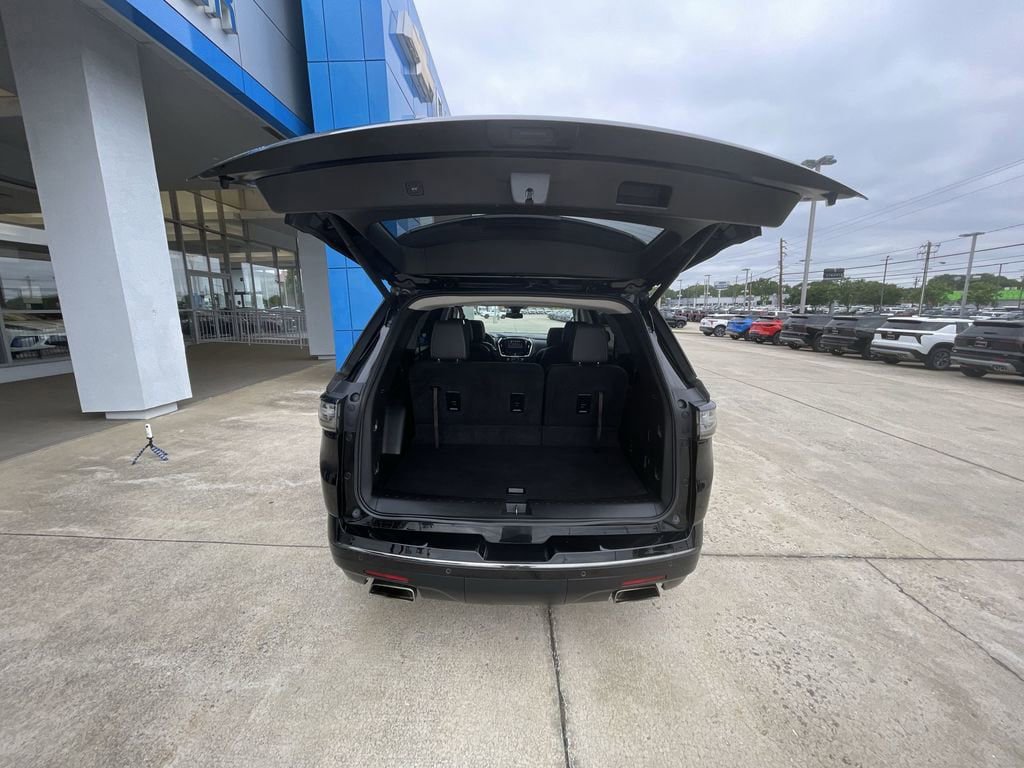 Certified 2019 Chevrolet Traverse Premier w/ Redline Edition FWD image 26
