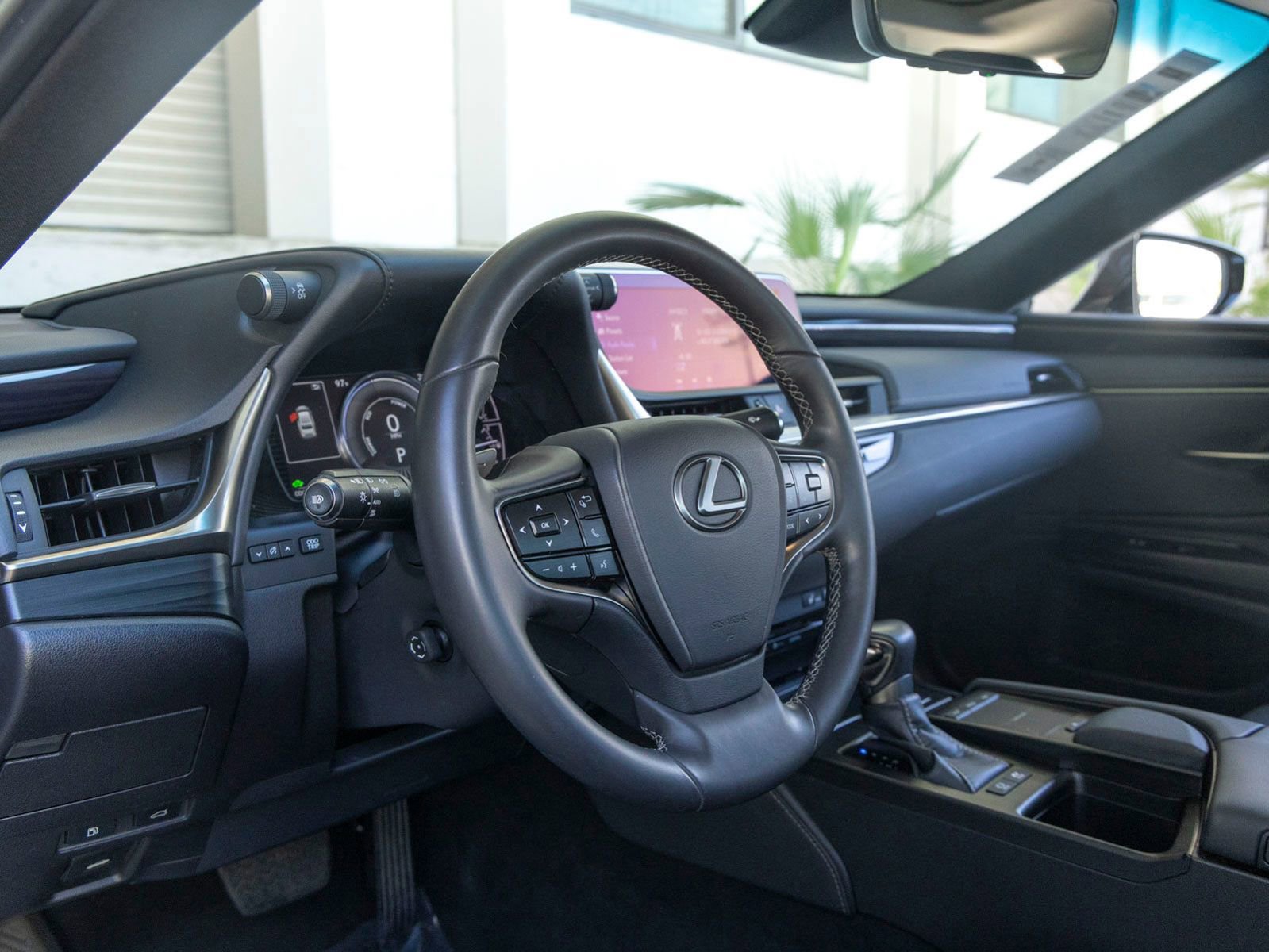 Used 2021 Lexus ES 300h w/ Premium Package image 15