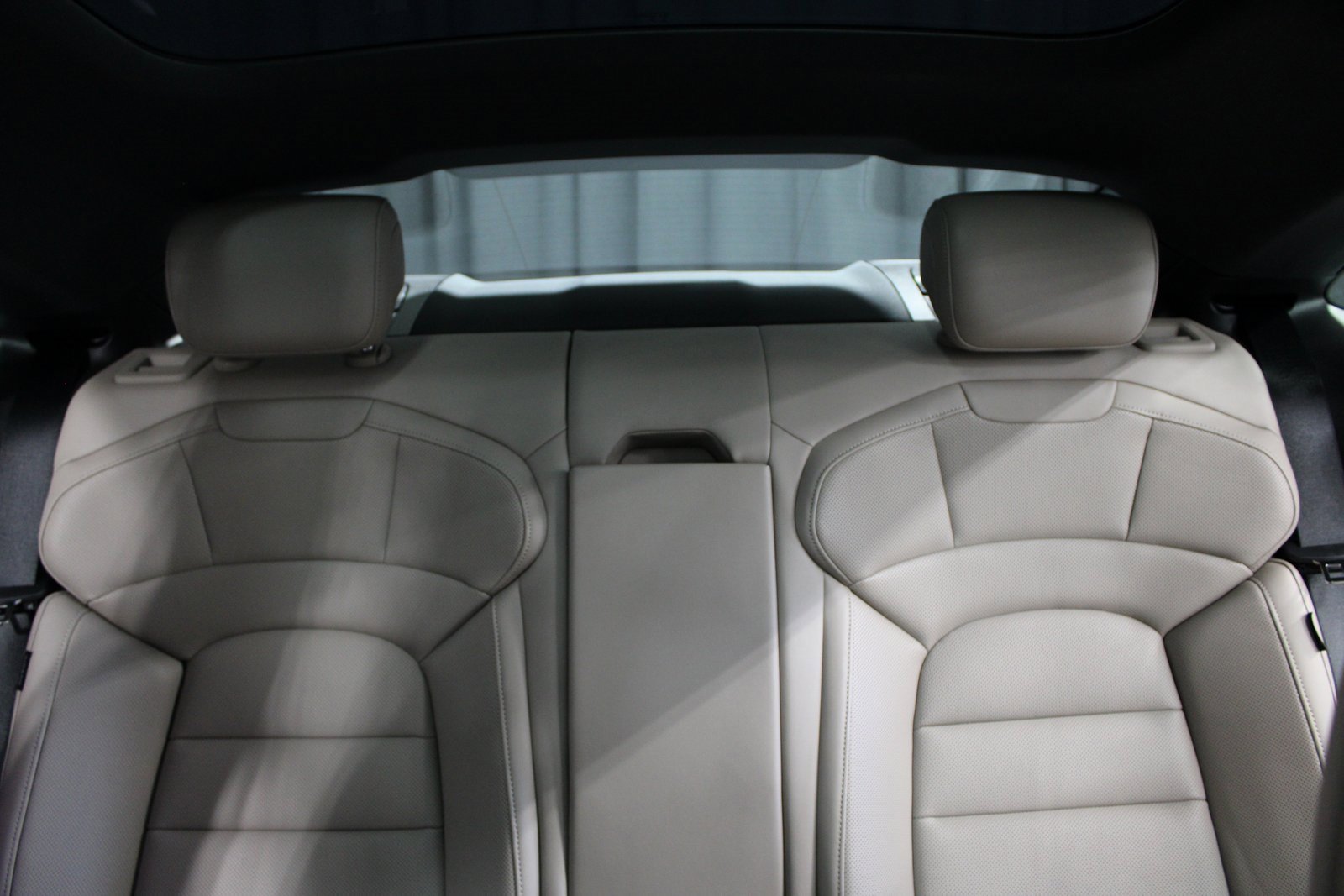 Certified 2025 Porsche Taycan image 5