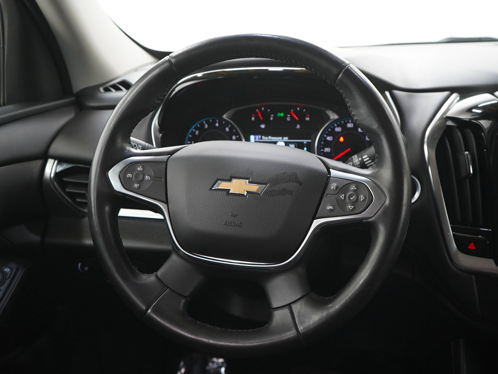 Used 2018 Chevrolet Traverse LT w/ LPO, Floor Liner Package image 18