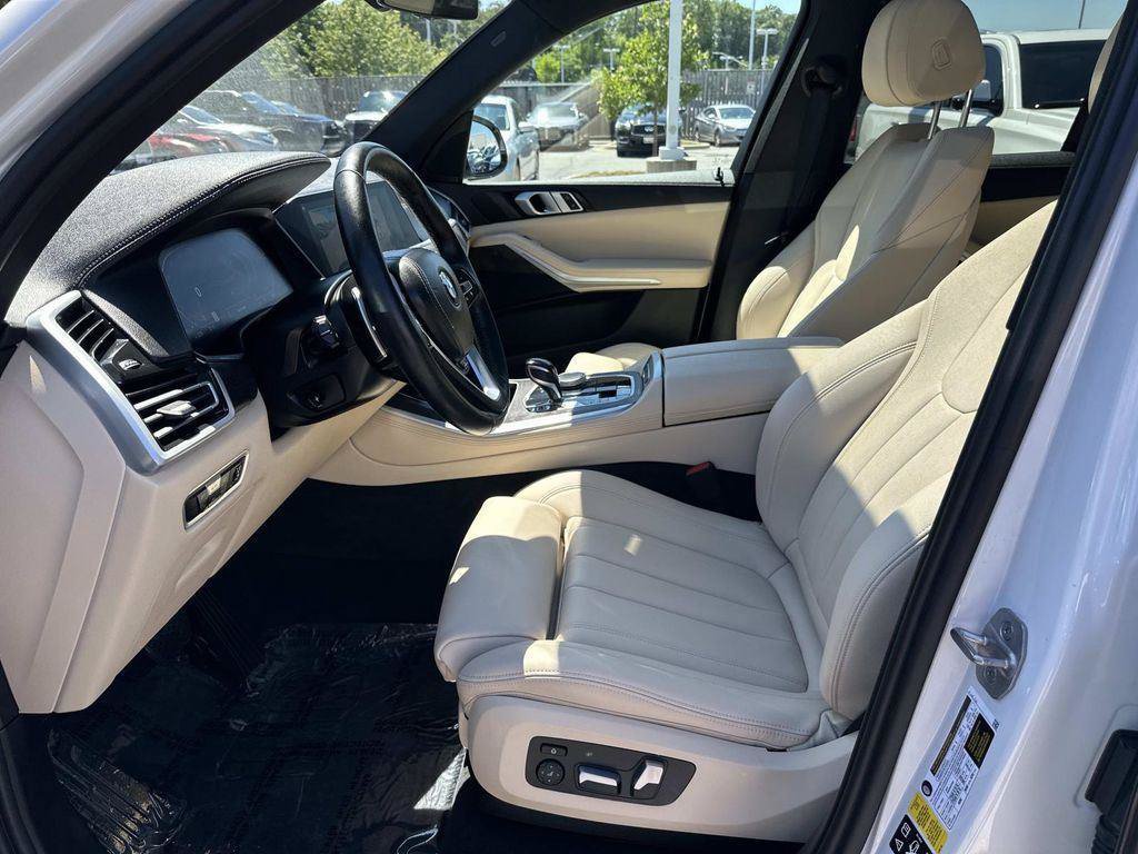 Used 2022 BMW X5 xDrive40i w/ Premium Package AWD/4WD image 27