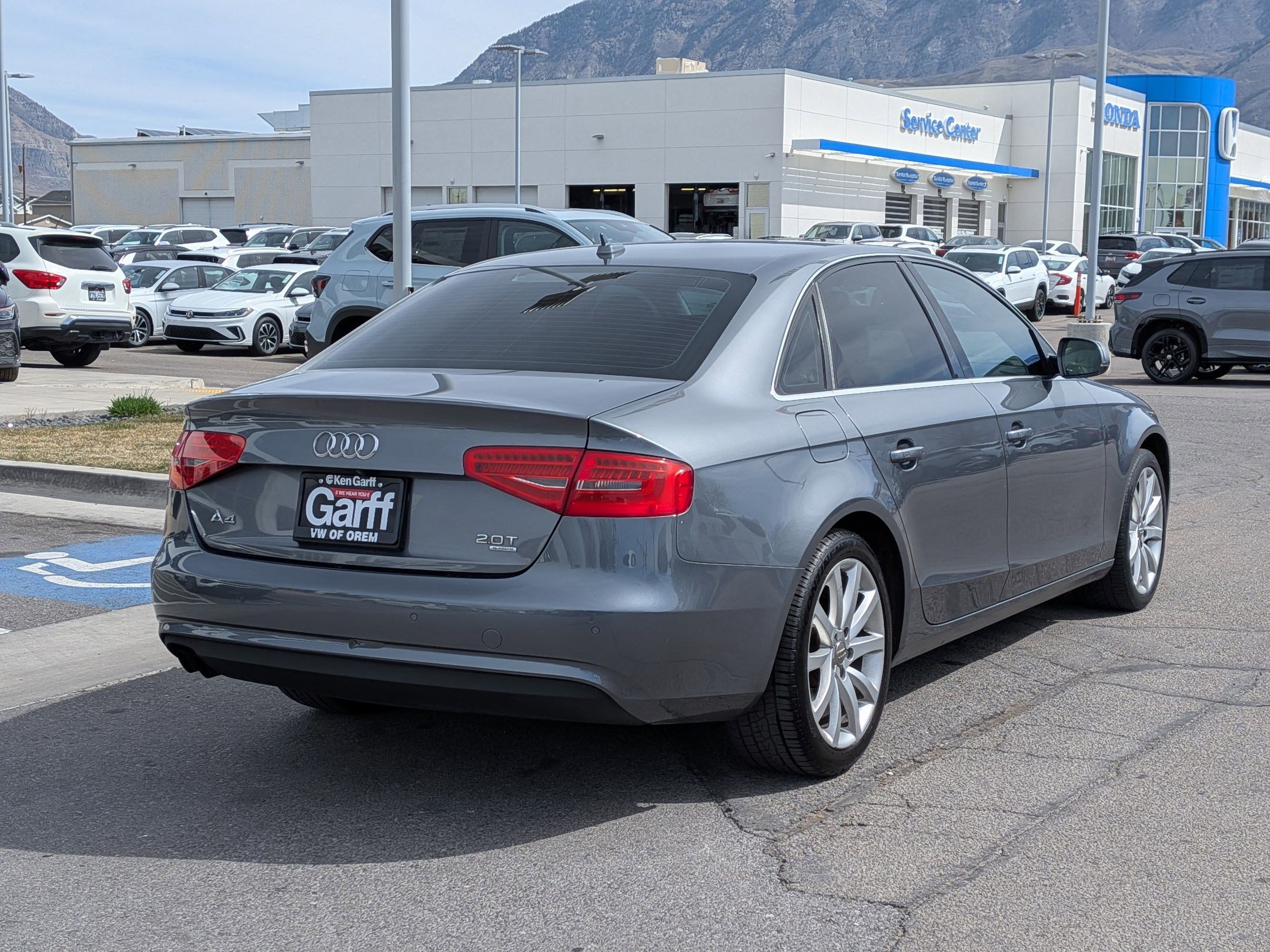 Used 2013 Audi A4 2.0T Prestige w/ Prestige Pkg image 3
