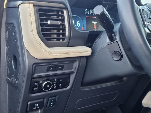 Certified 2024 Ford Expedition Platinum image 18