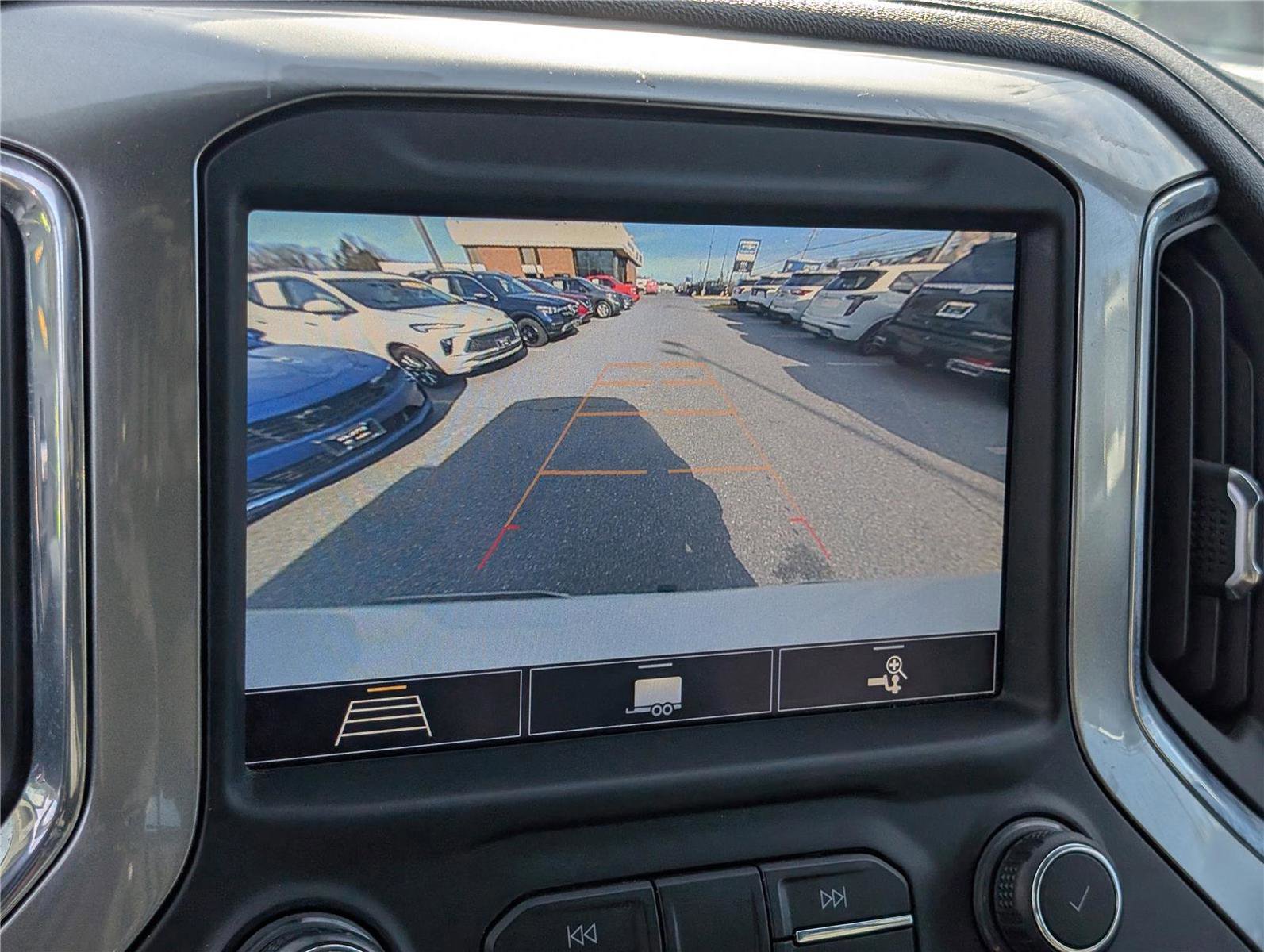 Used 2020 Chevrolet Silverado 1500 RST image 31