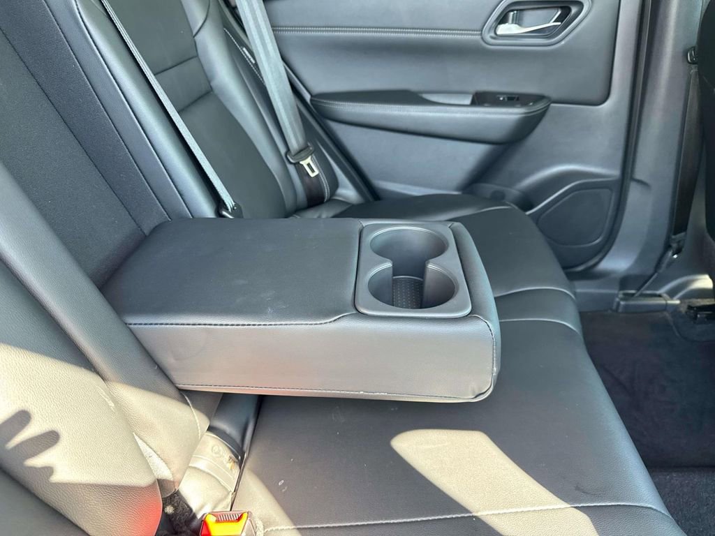 Used 2023 Nissan Rogue SL image 14