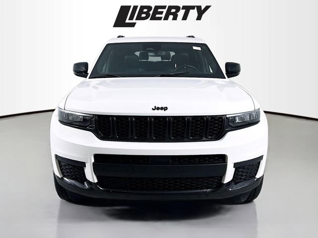 Used 2021 Jeep Grand Cherokee L Laredo image 2