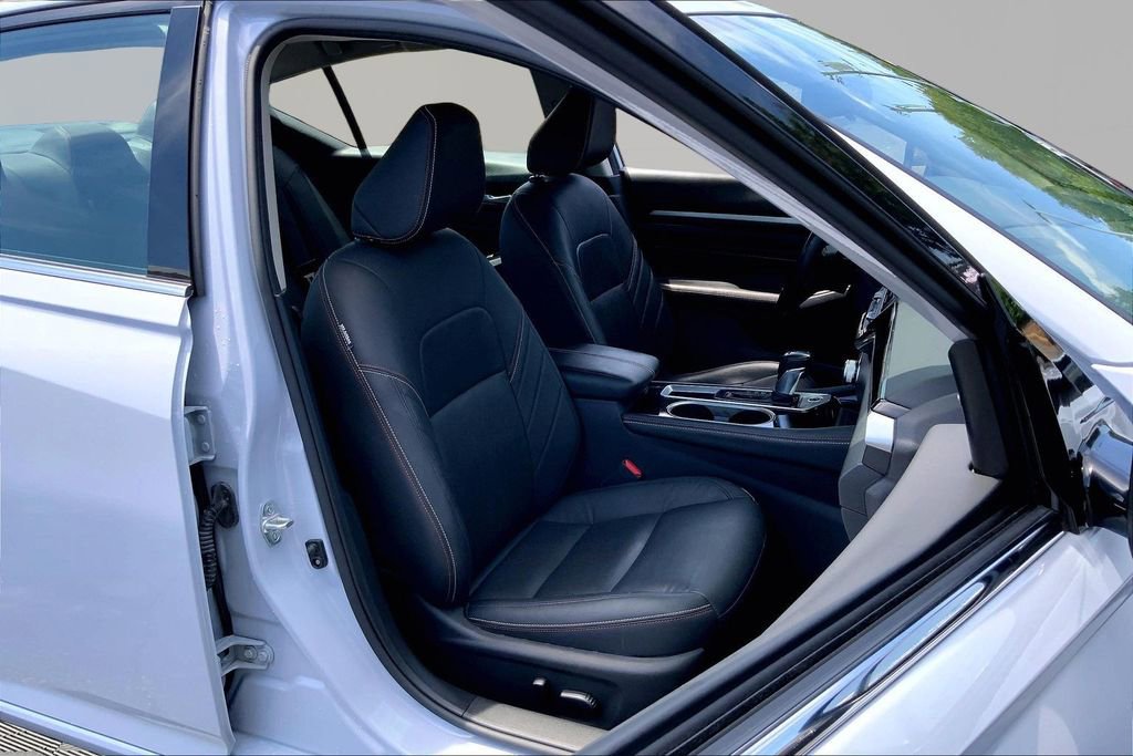 Used 2023 Nissan Altima 2.5 SR w/ SR Premium Package FWD image 19