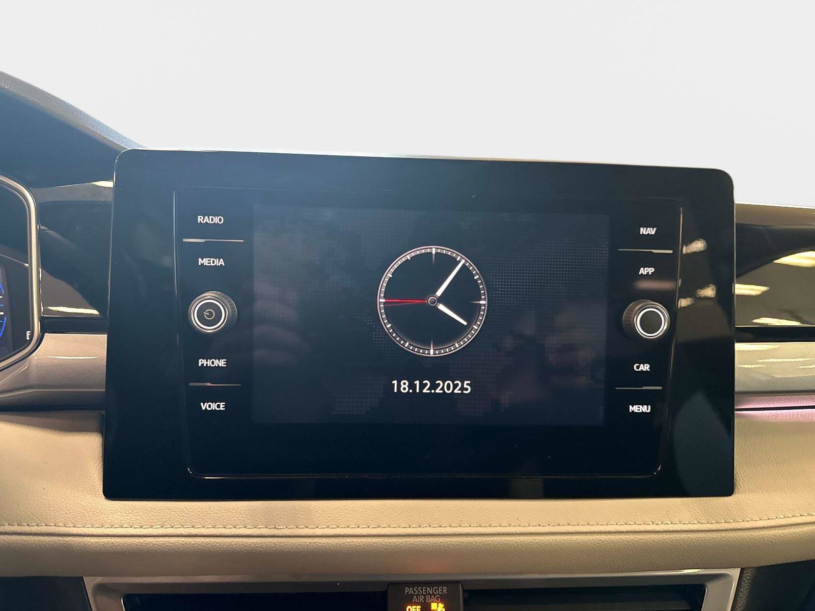 New 2026 Volkswagen Taos SEL image 12