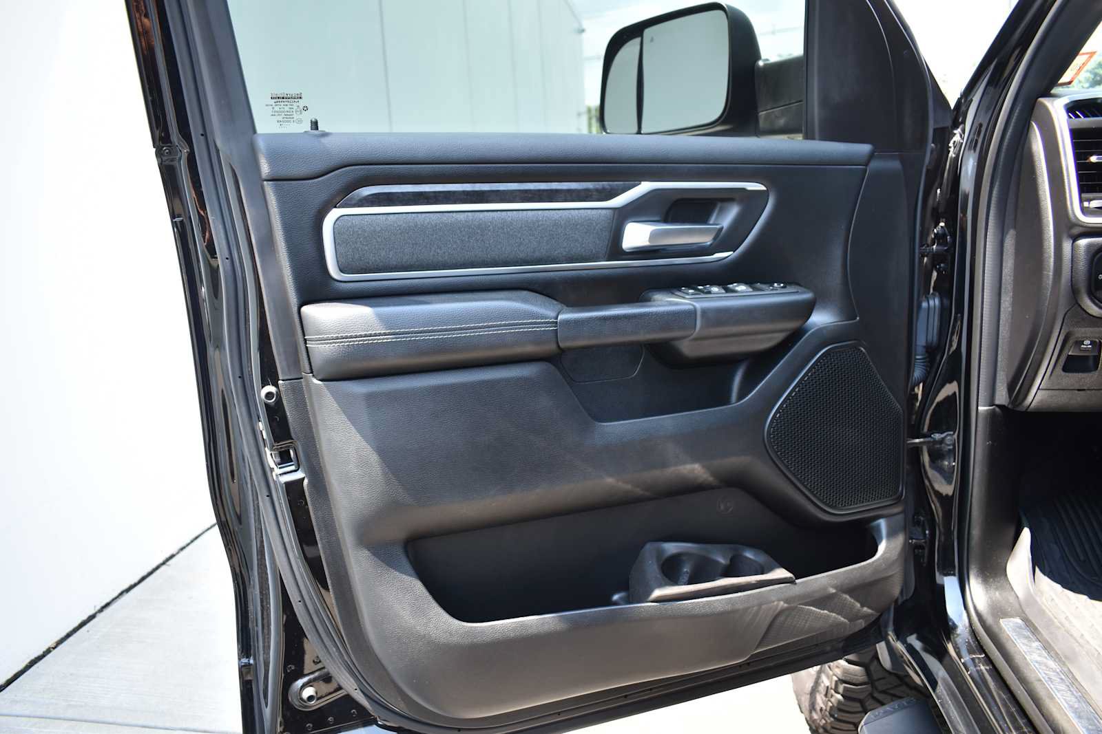 Used 2019 RAM 1500 Big Horn AWD/4WD image 13