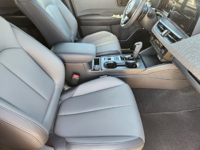 Certified 2026 Subaru Outback Premium AWD/4WD image 14