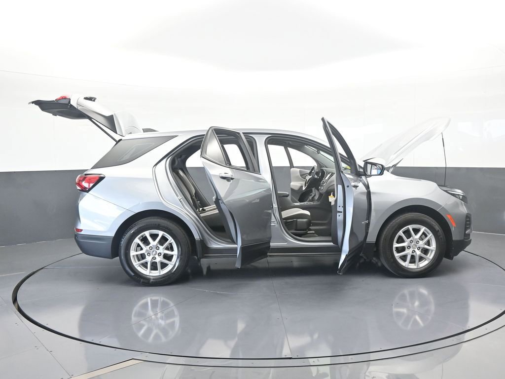 Used 2024 Chevrolet Equinox LS w/ Driver Confidence II Package image 69