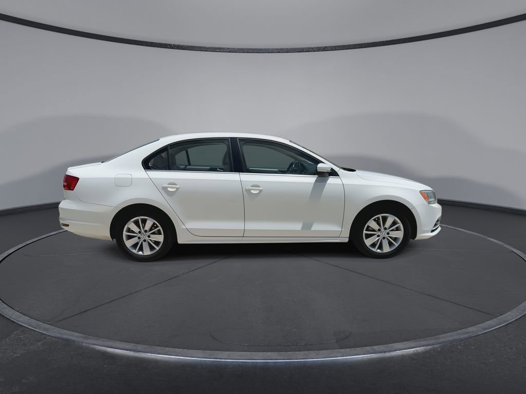 Used 2015 Volkswagen Jetta SE FWD image 9