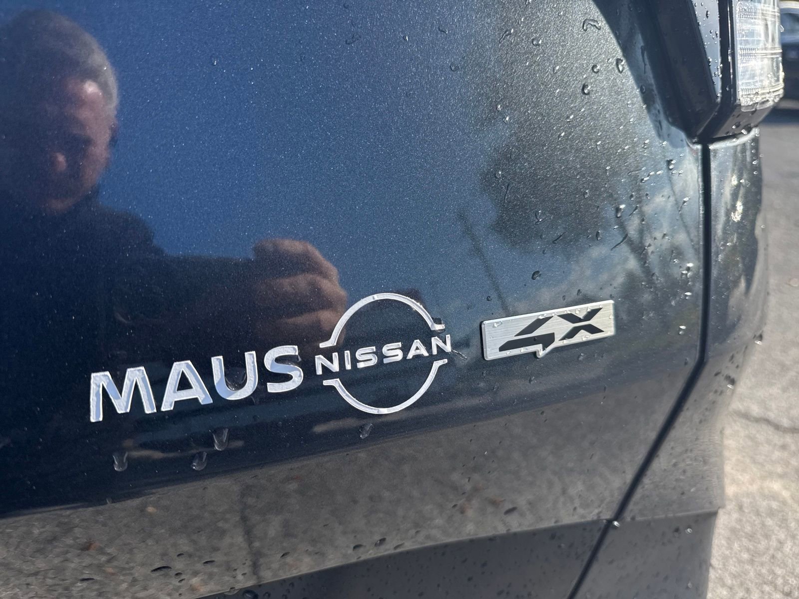 Used 2024 Kia Sportage EX image 8