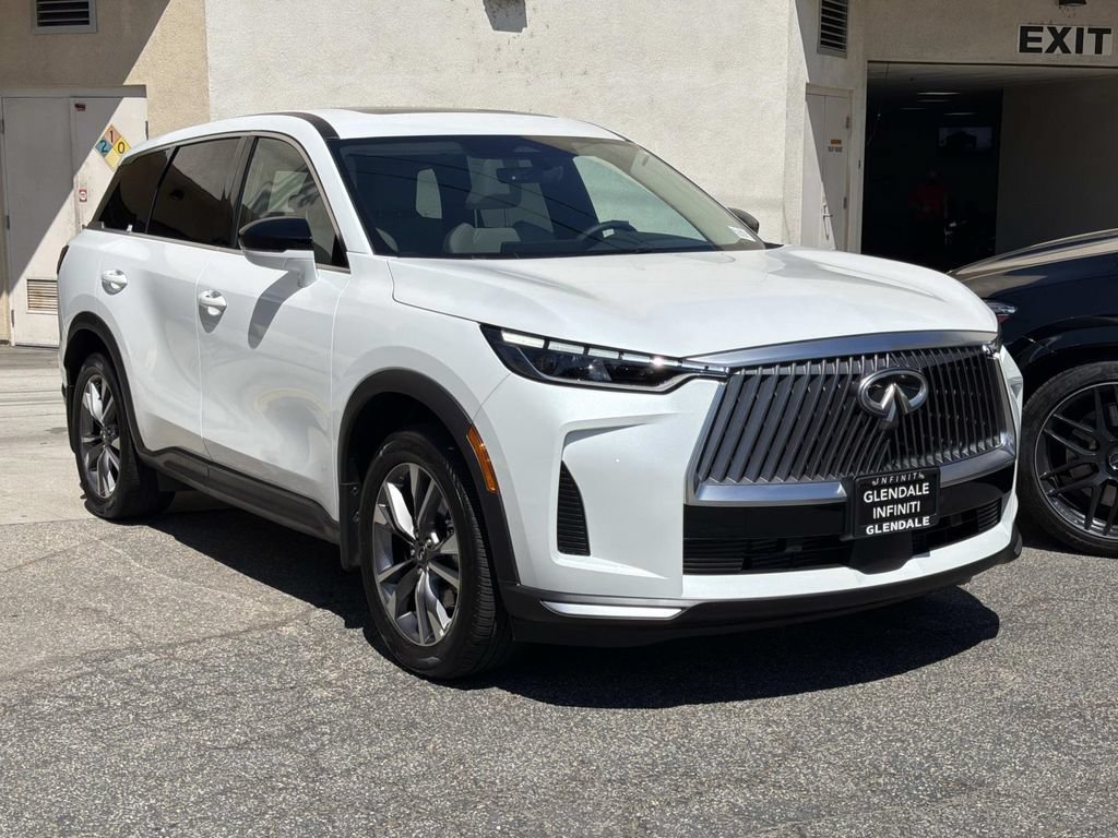Certified 2026 INFINITI QX60 Pure w/ Cargo Package FWD image 2