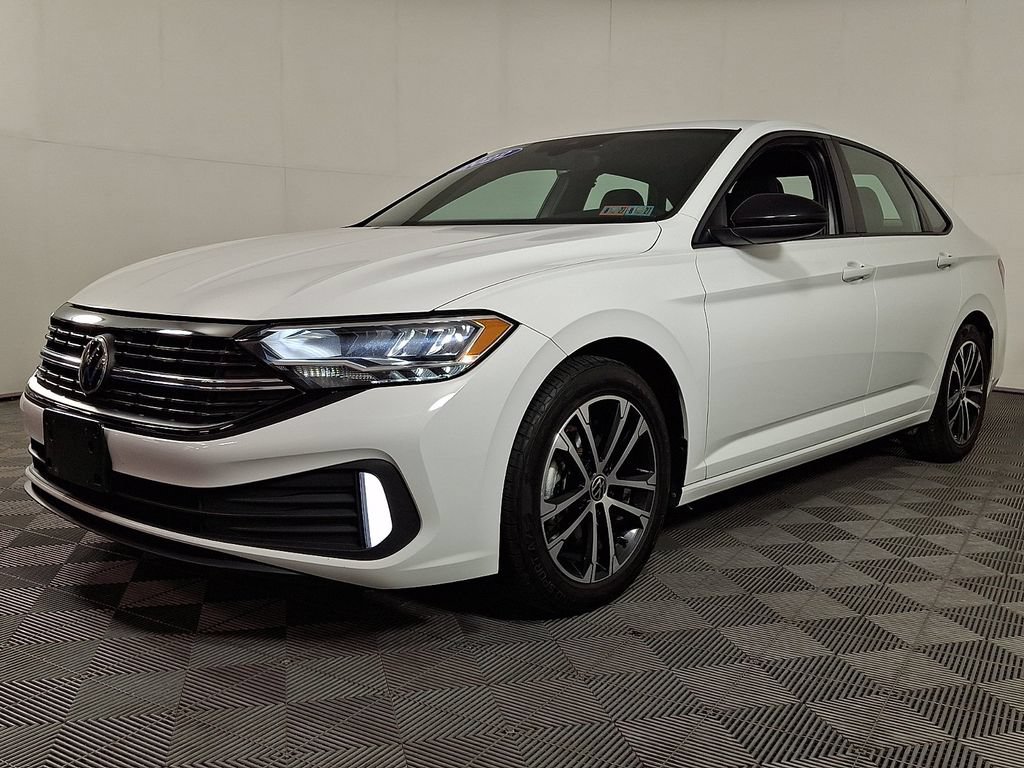 Used 2022 Volkswagen Jetta Sport FWD image 6