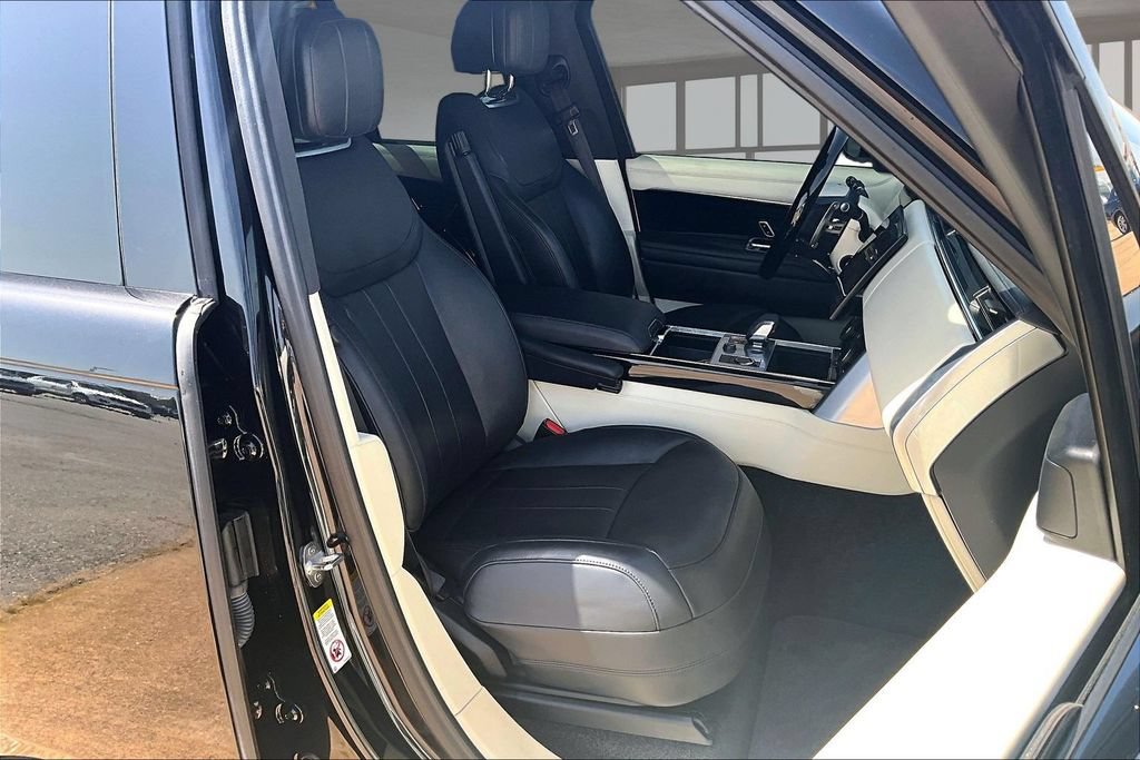 Used 2023 Land Rover Range Rover SE AWD/4WD image 7