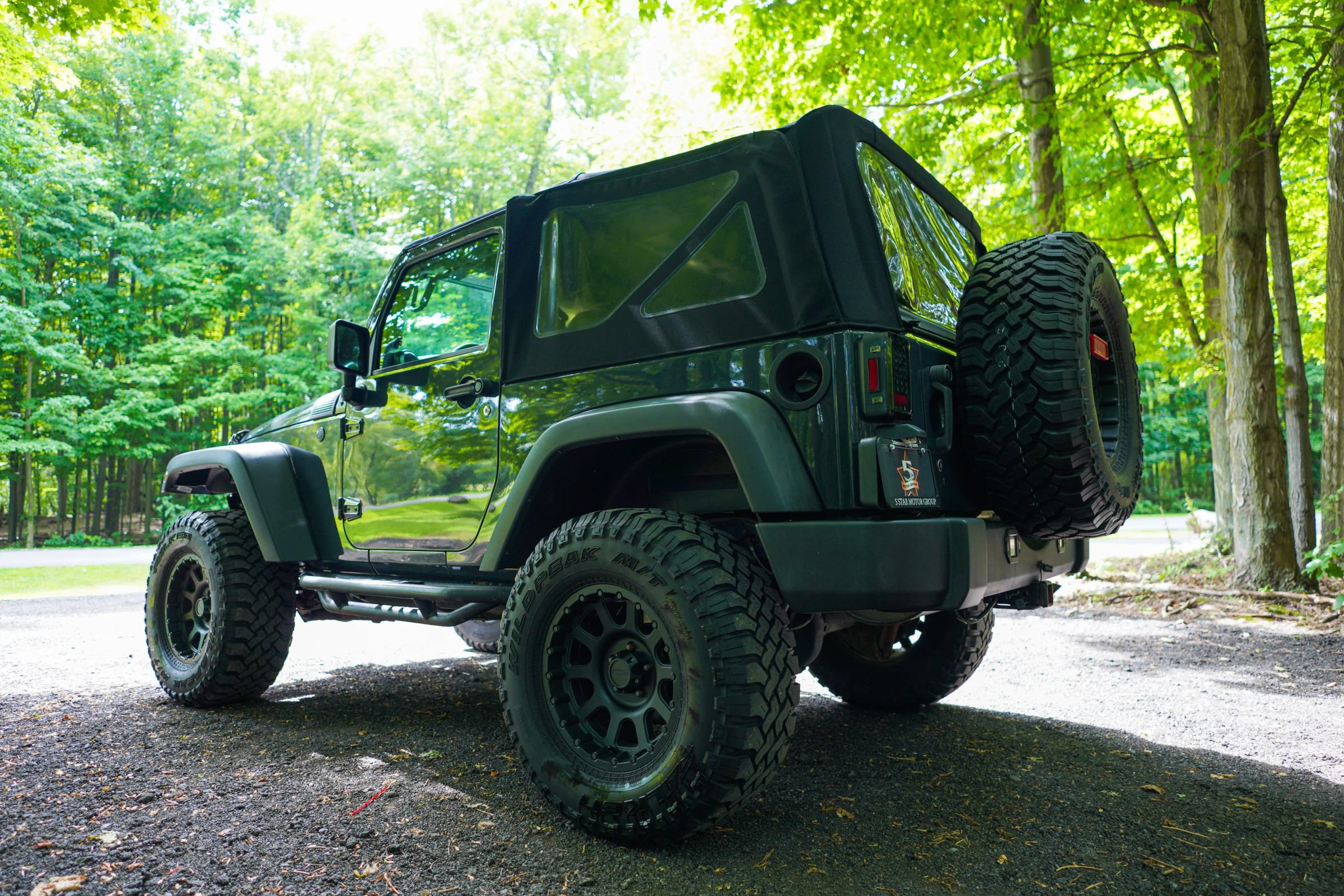 Used 2017 Jeep Wrangler Rubicon AWD/4WD image 9