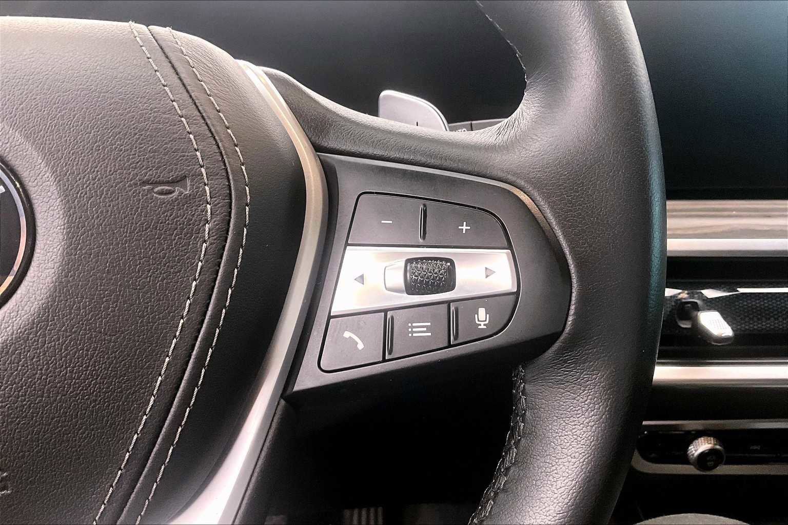 Used 2024 BMW X5 xDrive40i w/ Parking Assistance Package image 24