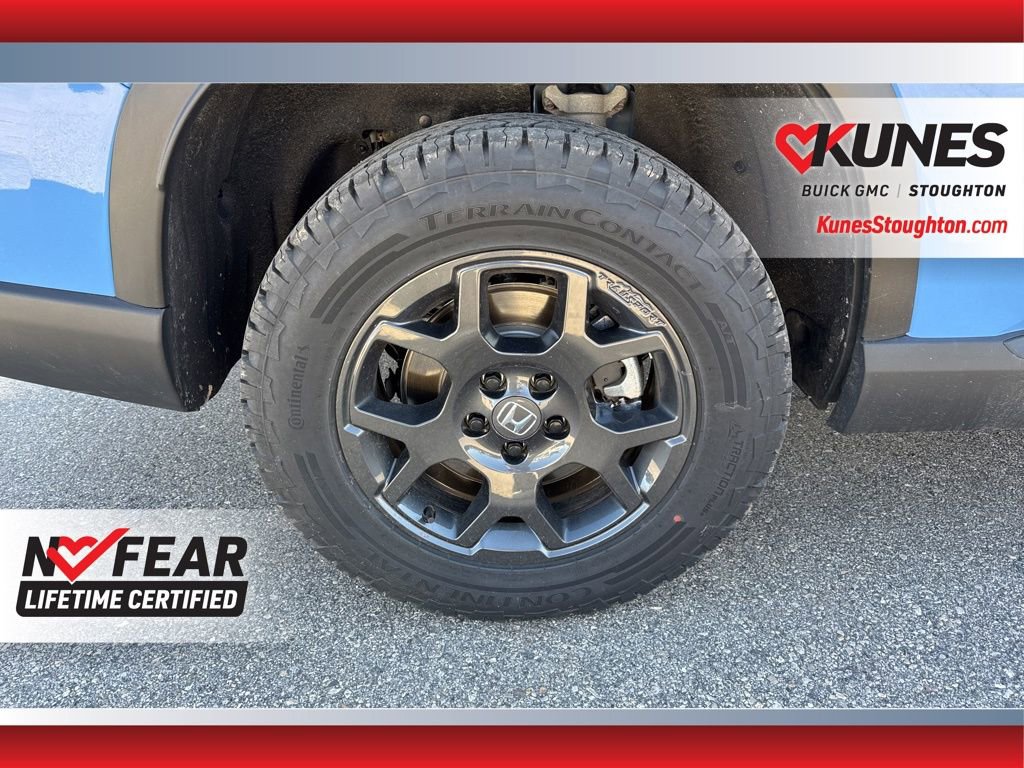 Used 2025 Honda Pilot TrailSport image 16