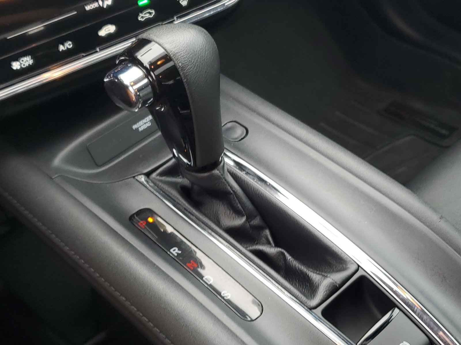 Used 2016 Honda HR-V EX-L image 32