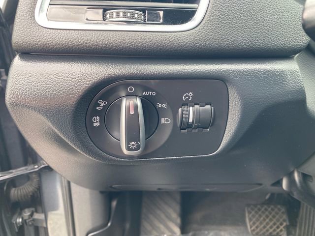 Used 2017 Audi Q3 2.0T Premium w/ Convenience Package image 18