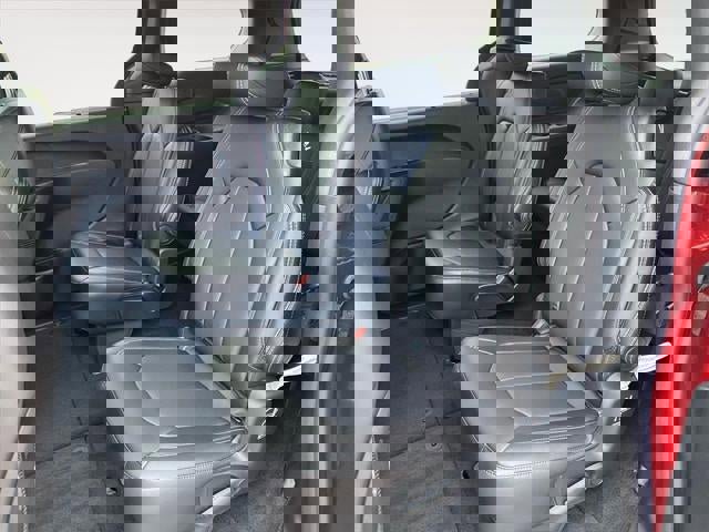 New 2026 Chrysler Pacifica Select image 28