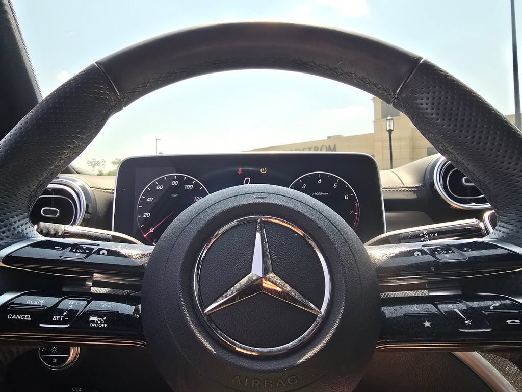 Used 2023 Mercedes-Benz C 300 4MATIC Sedan image 29