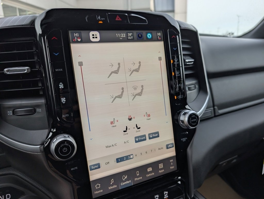 New 2026 RAM 1500 4x4 Crew Cab image 25