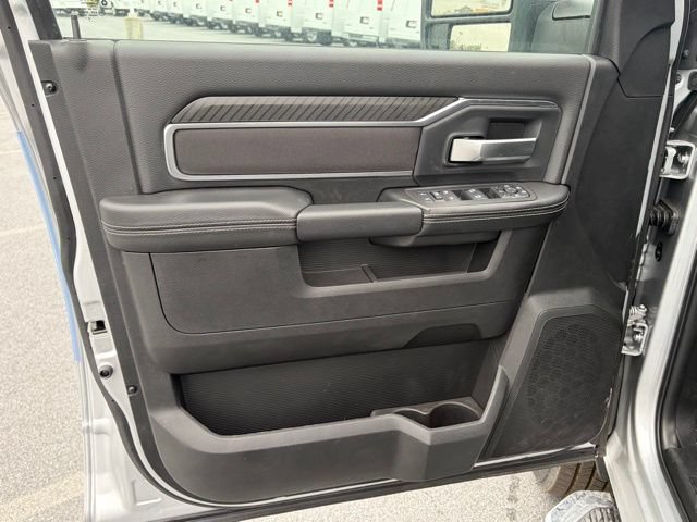 New 2026 RAM 2500 Big Horn AWD/4WD image 12