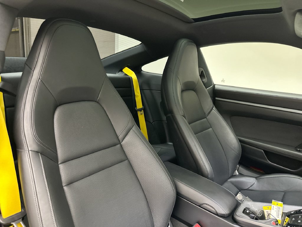 Used 2021 Porsche 911 Carrera RWD image 18