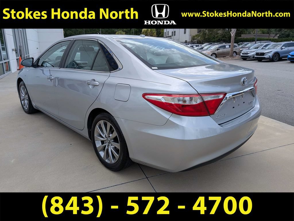 Used 2016 Toyota Camry XLE w/ Moonroof Package FWD image 5