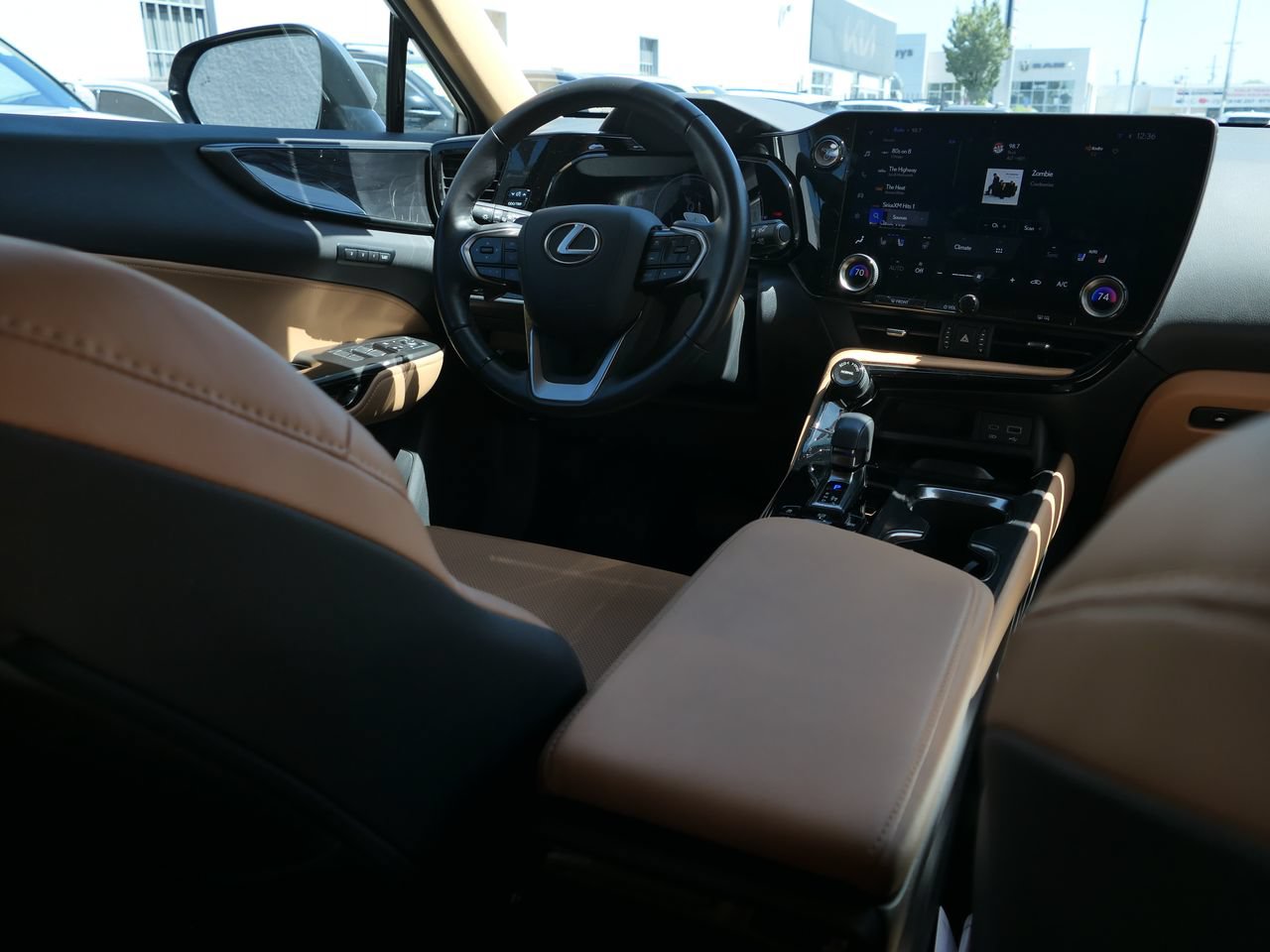 Used 2025 Lexus NX 350h AWD w/ Cold Area Package image 24