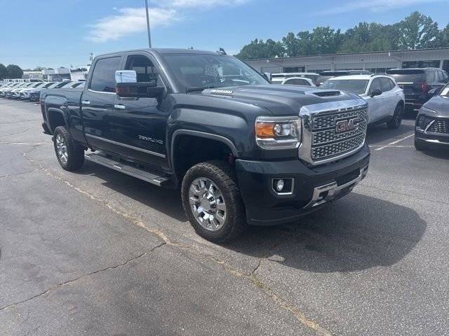 Used 2018 GMC Sierra 2500 Denali w/ Duramax Plus Package AWD/4WD image 1