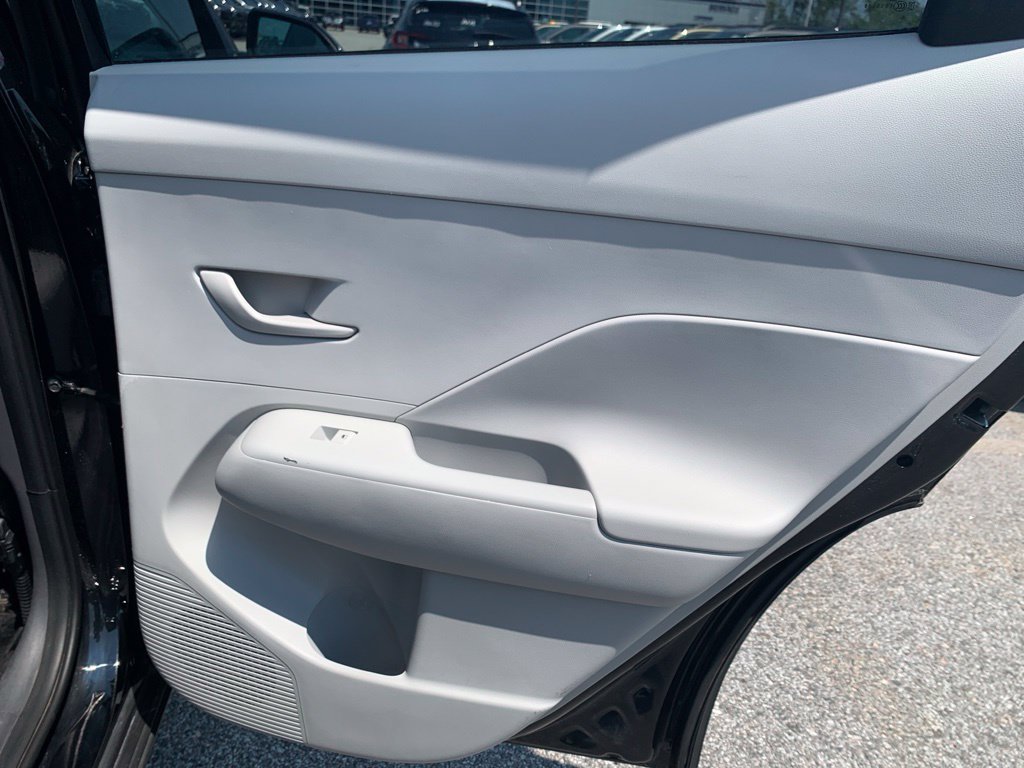 Used 2025 Hyundai Kona SEL AWD/4WD image 24