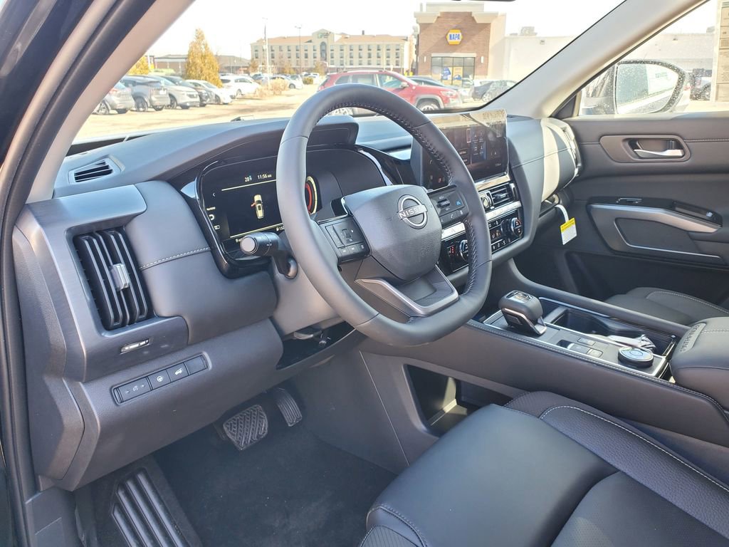 New 2026 Nissan Pathfinder SL image 21