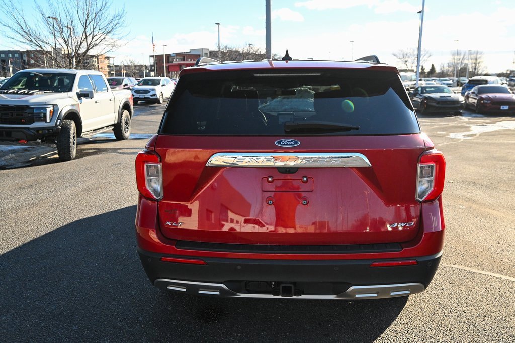 Used 2023 Ford Explorer XLT w/ Equipment Group 202A image 9