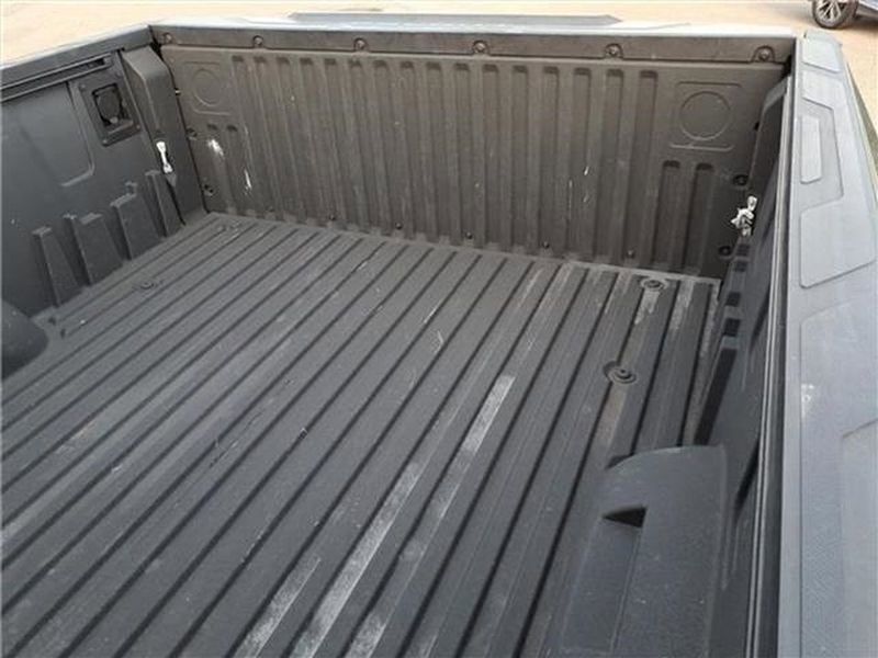 Used 2022 Toyota Tundra SR5 w/ SR5 Premium Package AWD/4WD image 48