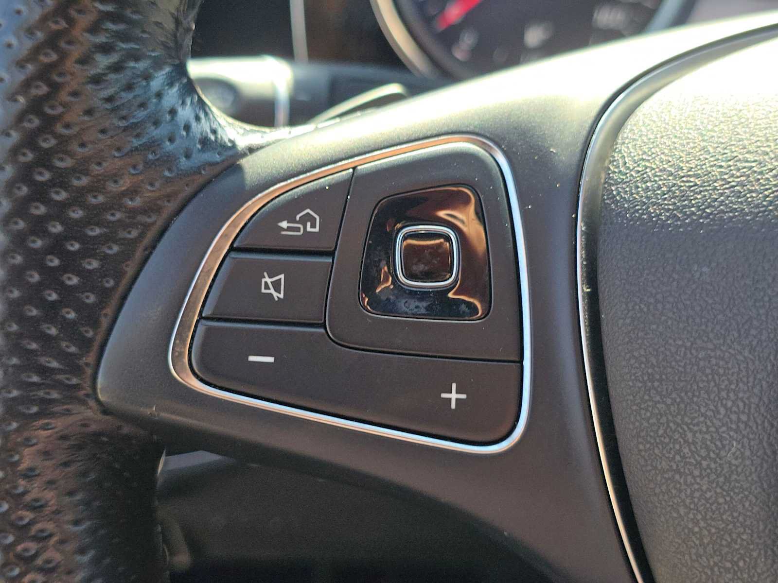 Used 2018 Mercedes-Benz E 300 image 27