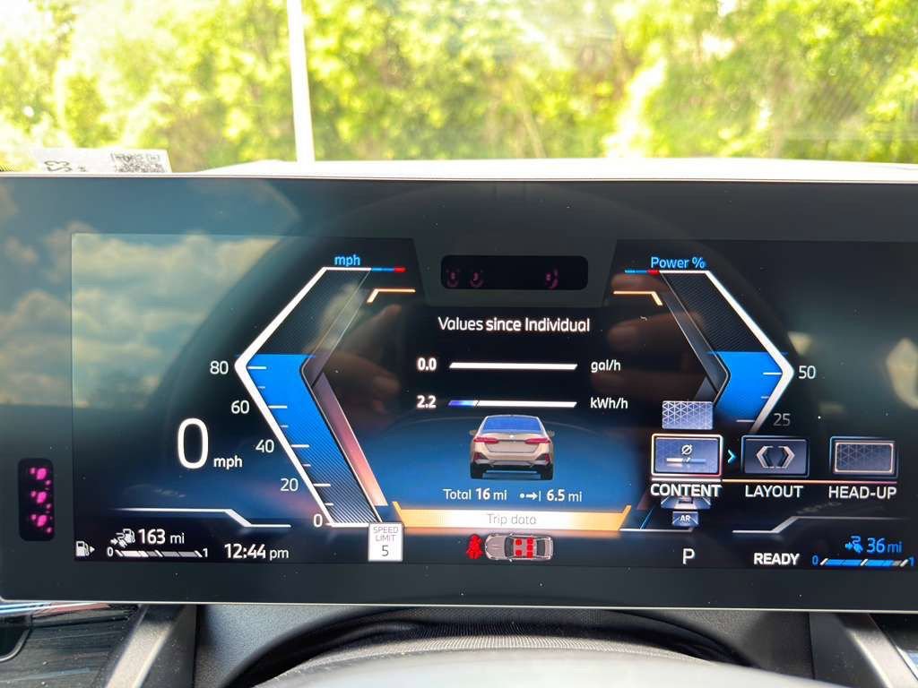 New 2026 BMW 550e xDrive AWD/4WD image 16