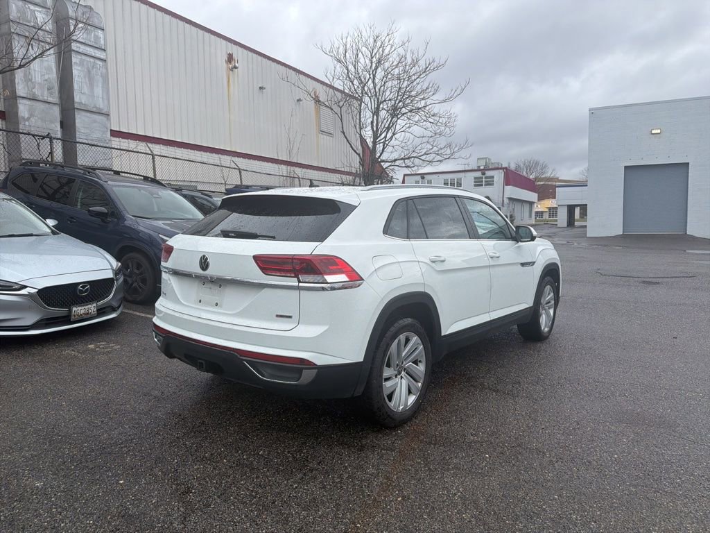 Used 2022 Volkswagen Atlas Cross Sport SE image 17