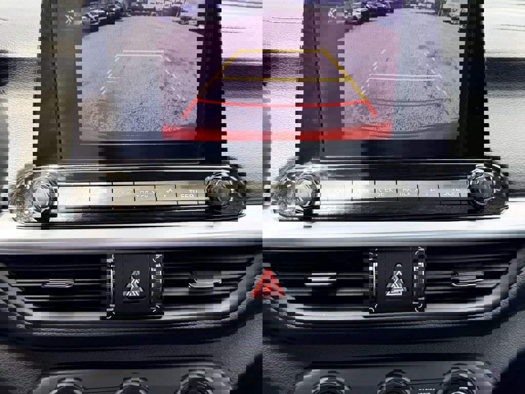 Certified 2023 Kia Forte LXS w/ LXS Technology Package image 24