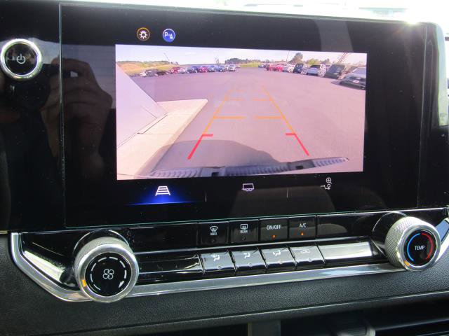 Used 2024 Chevrolet Colorado W/T w/ Safety Package AWD/4WD image 22