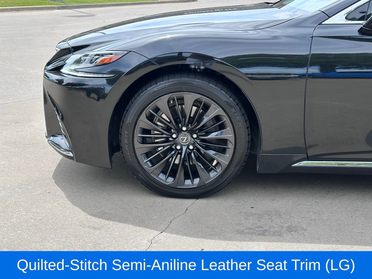 Used 2019 Lexus LS 500 w/ Interior Upgrade Package RWD image 11