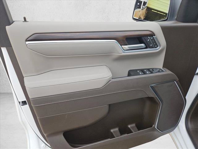 Certified 2025 GMC Sierra 1500 SLT AWD/4WD image 16