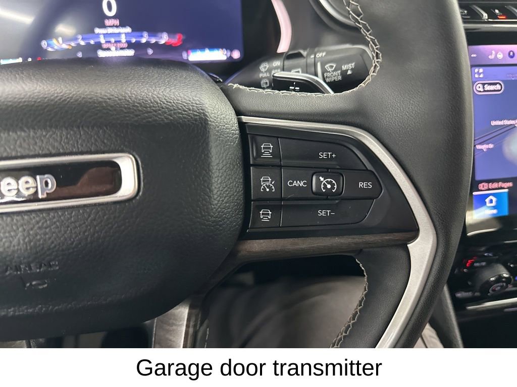 Used 2023 Jeep Grand Cherokee Limited w/ Black Appearance Package image 42