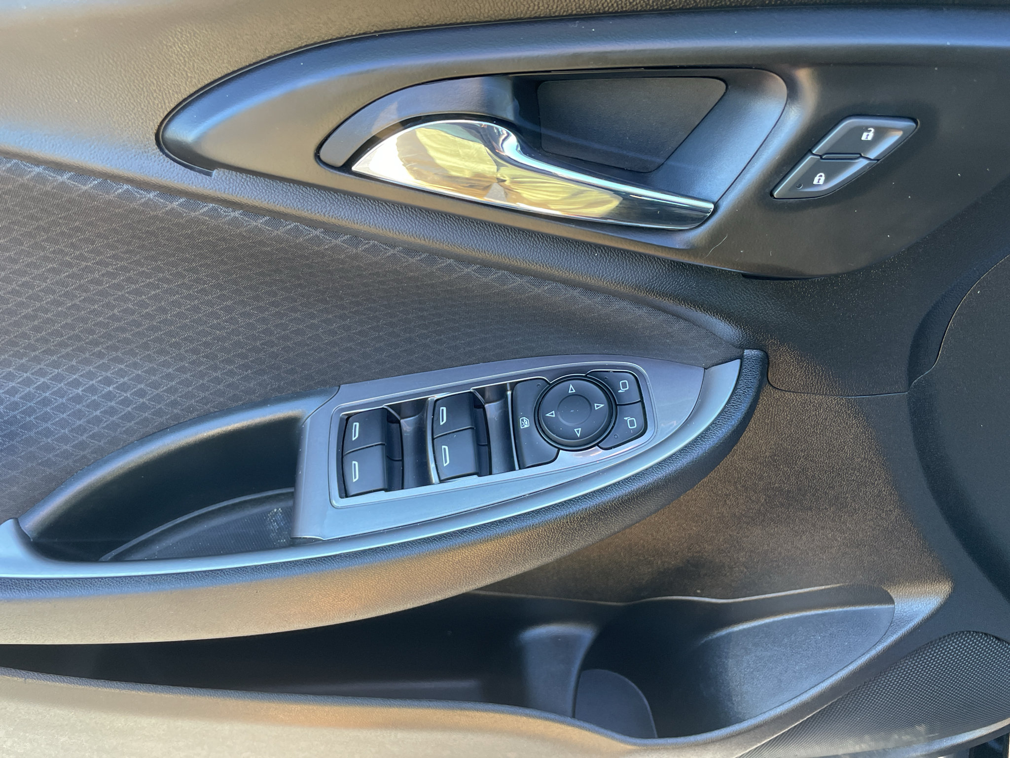 Certified 2020 Chevrolet Malibu LS FWD image 14