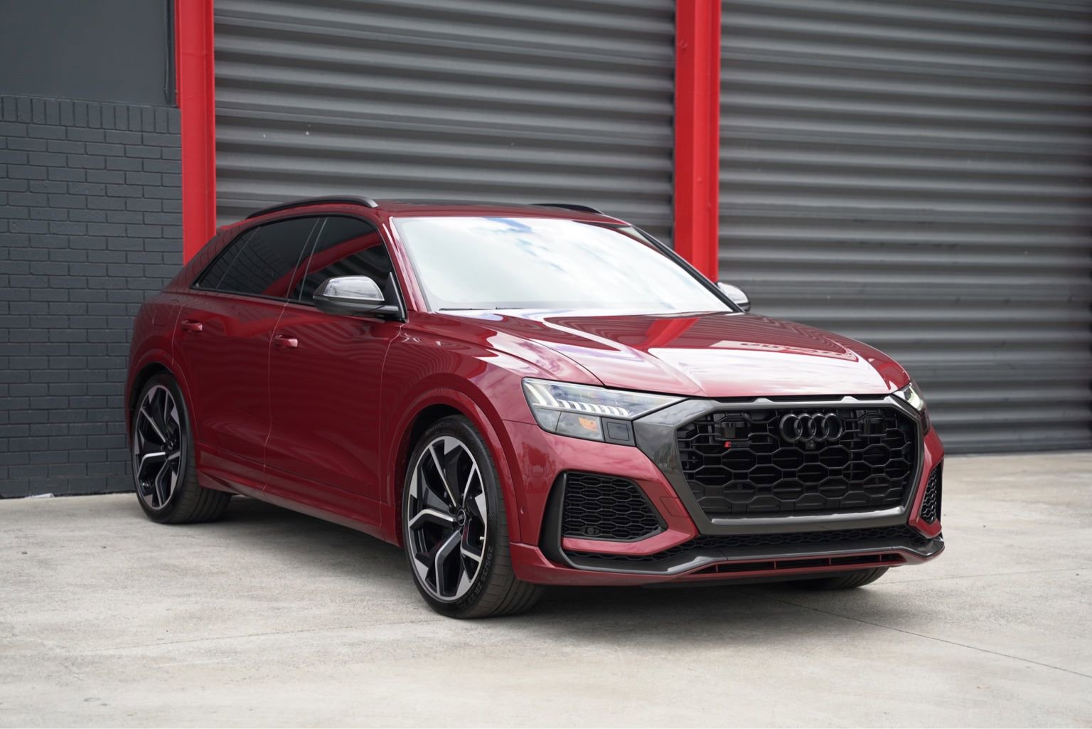 Used 2022 Audi RS Q8 w/ Carbon Optic Package image 3