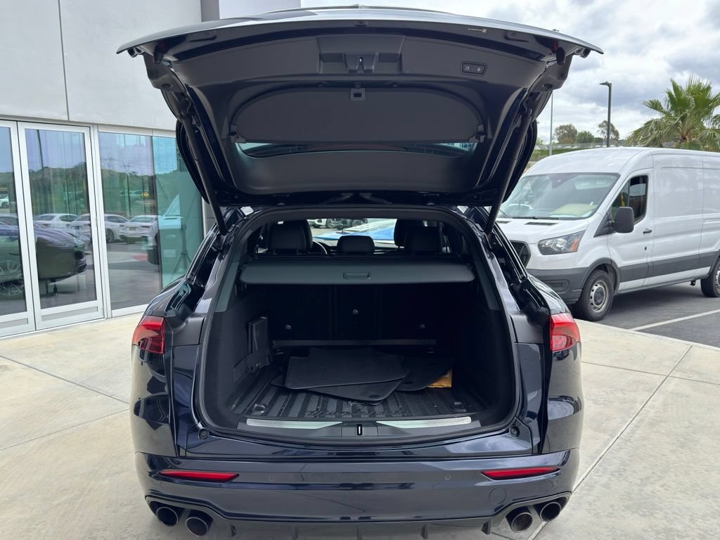 Certified 2023 Maserati Grecale Modena AWD/4WD image 11